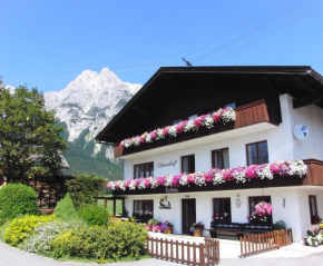 Ahrnerhof